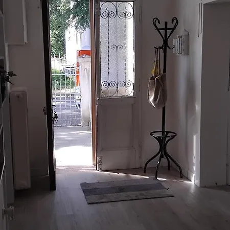 Dom wakacyjny Mirella's House